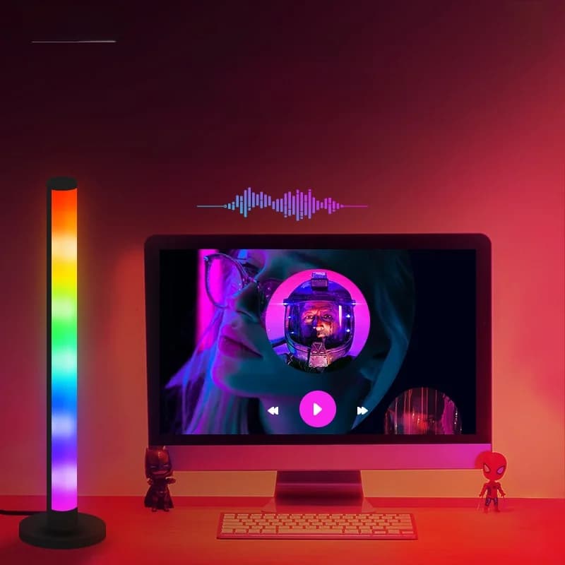 RGB LED skrivebordslampe med lydreaktiv lys og app-styring